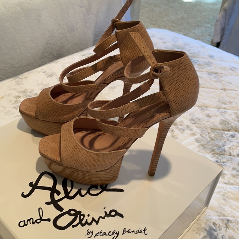 Alice and Olivia 5” heels - Picture 2 of 8